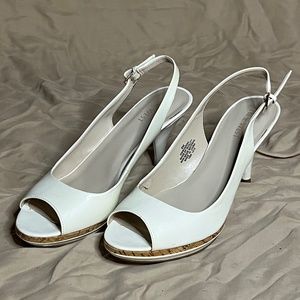 Sharina Slingback Peep-toe Platform Sandals